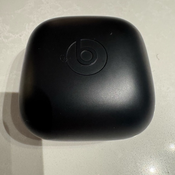 Apple Powerbeats - Picture 3 of 5